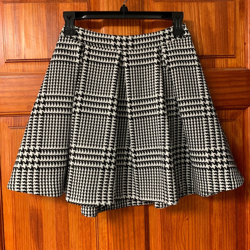Women’s Checkered Skirt